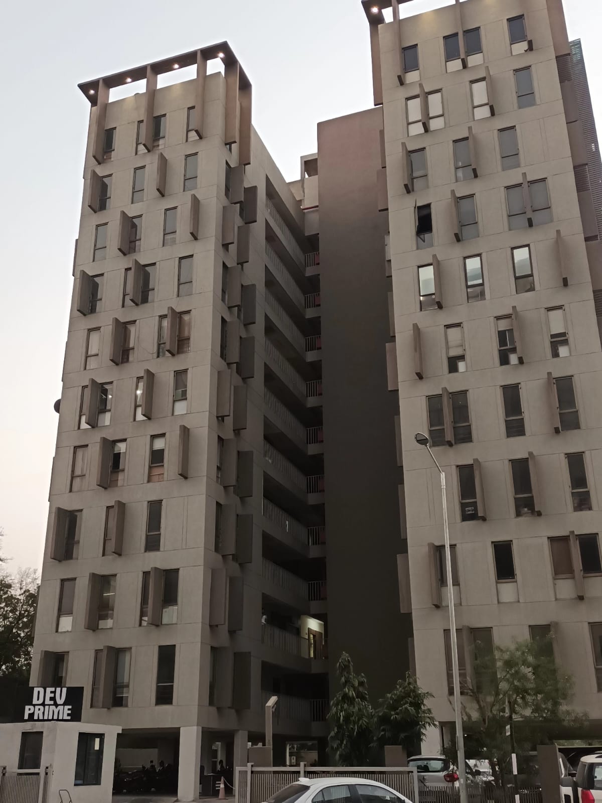 Office 512 Sq. Ft. Commercial Office for Rent in Makarba Ahmedabad - Media 8