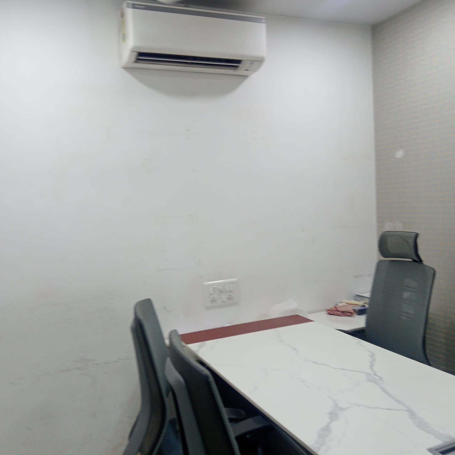 Office 200 Sq. Ft. Commercial Office for Rent in Prahladnagar Ahmedabad - Media 3