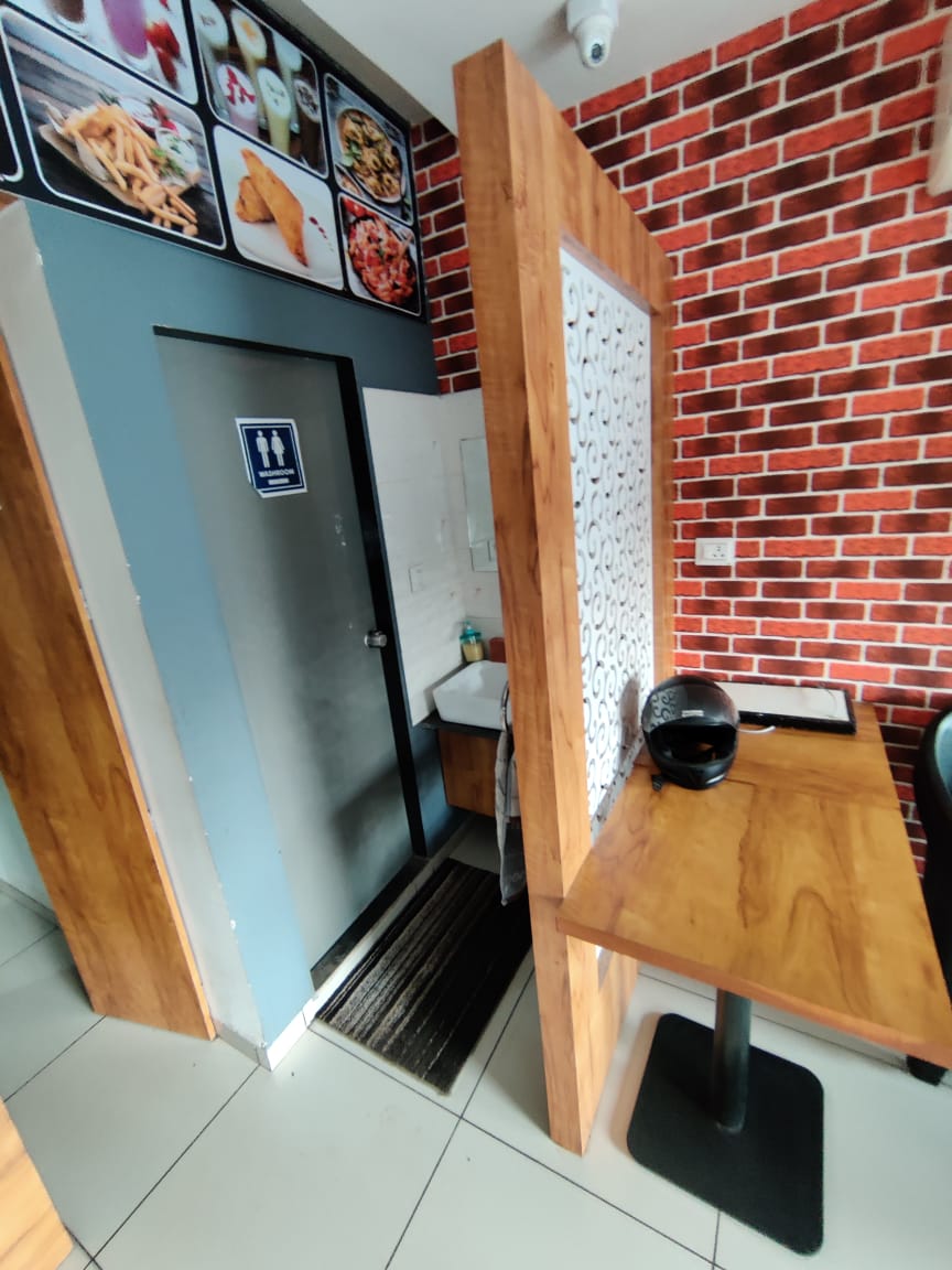 Shop 600 Sq. Ft. Commercial Showroom for Rent in Sola Ahmedabad - Media 5