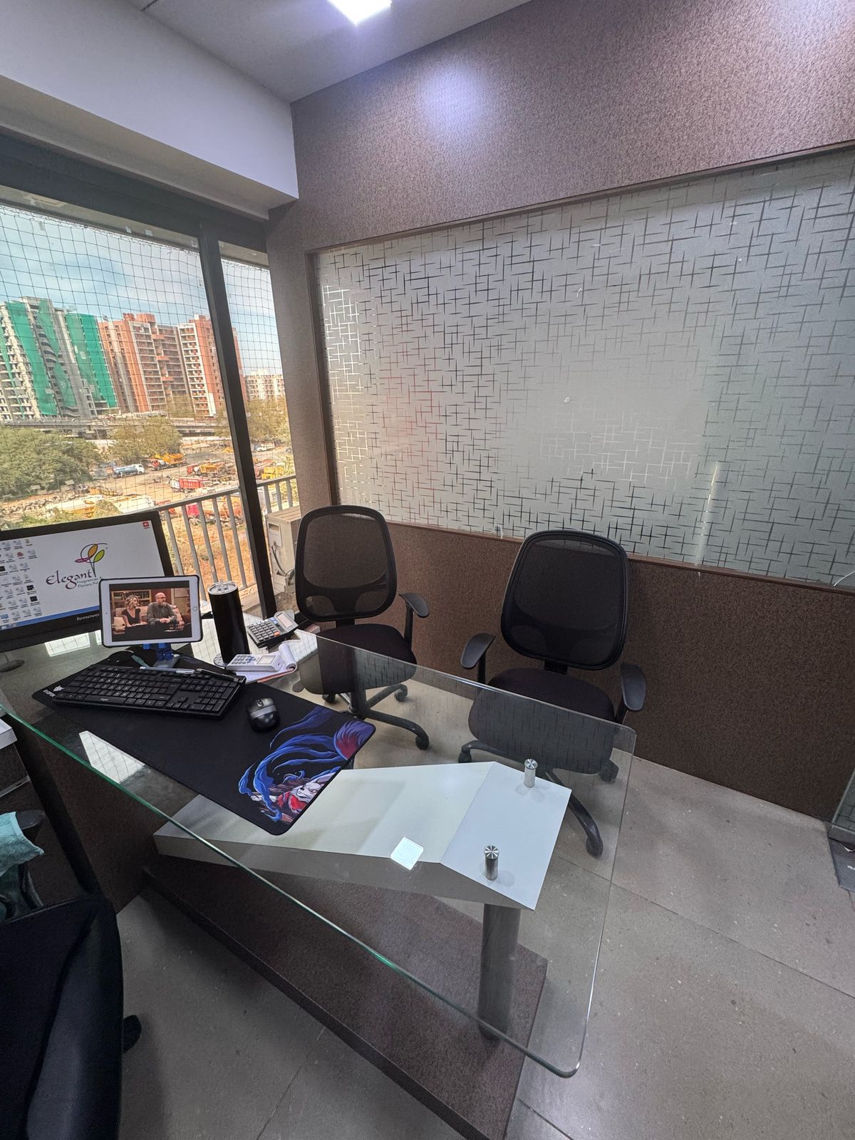 Office 745 Sq. Ft. Commercial Office for Rent in Thaltej Ahmedabad - Media 2