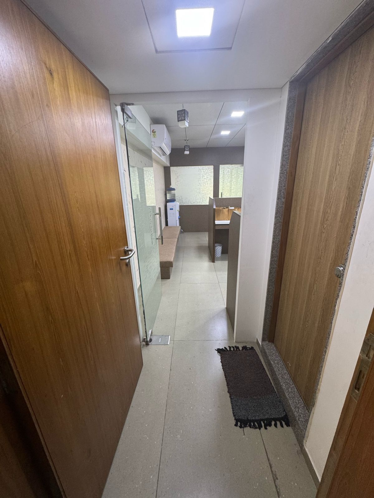 Office 745 Sq. Ft. Commercial Office for Rent in Thaltej Ahmedabad - Media 7
