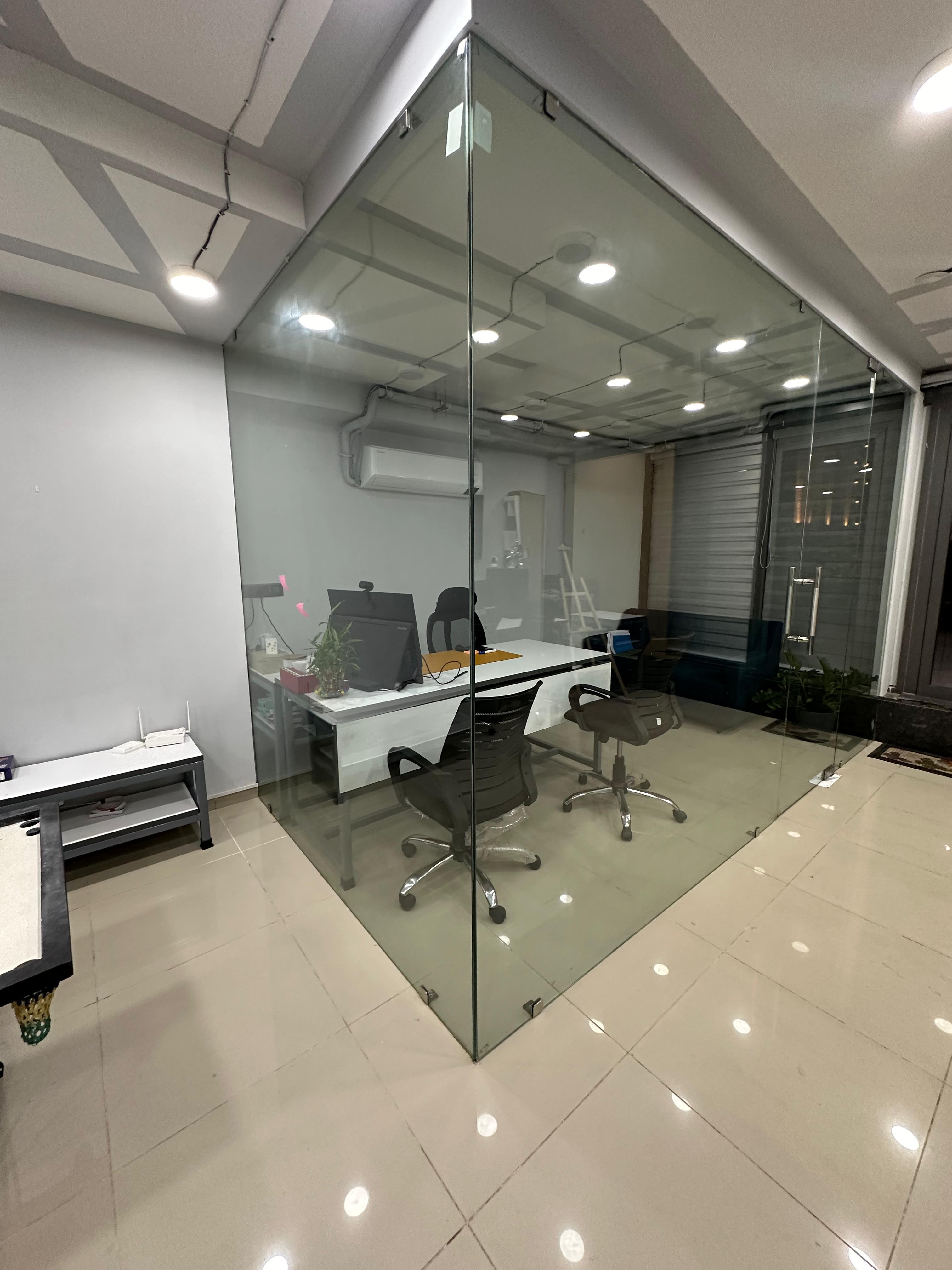 Office 1731 Sq. Ft. Commercial Office for Sale in Vastrapur Ahmedabad - Media 5