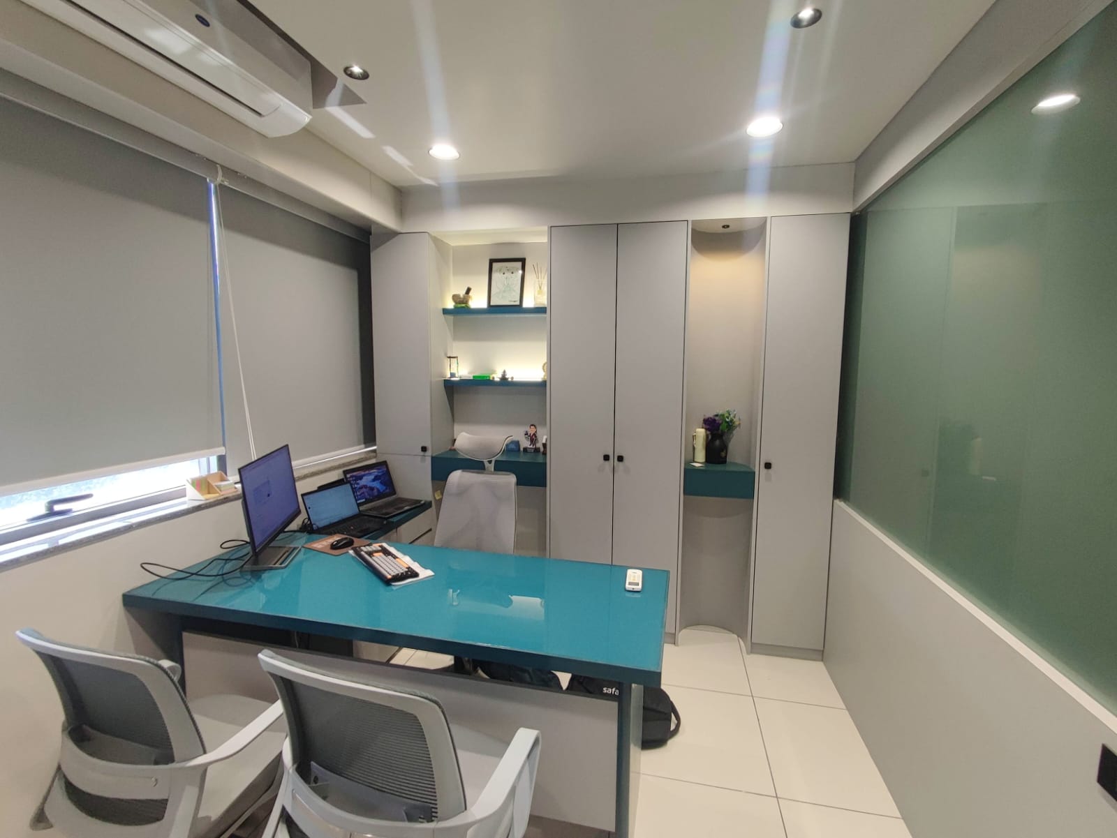 Office 731 Sq. Ft. Commercial Office for Rent in Sg Highway Ahmedabad - Media 6