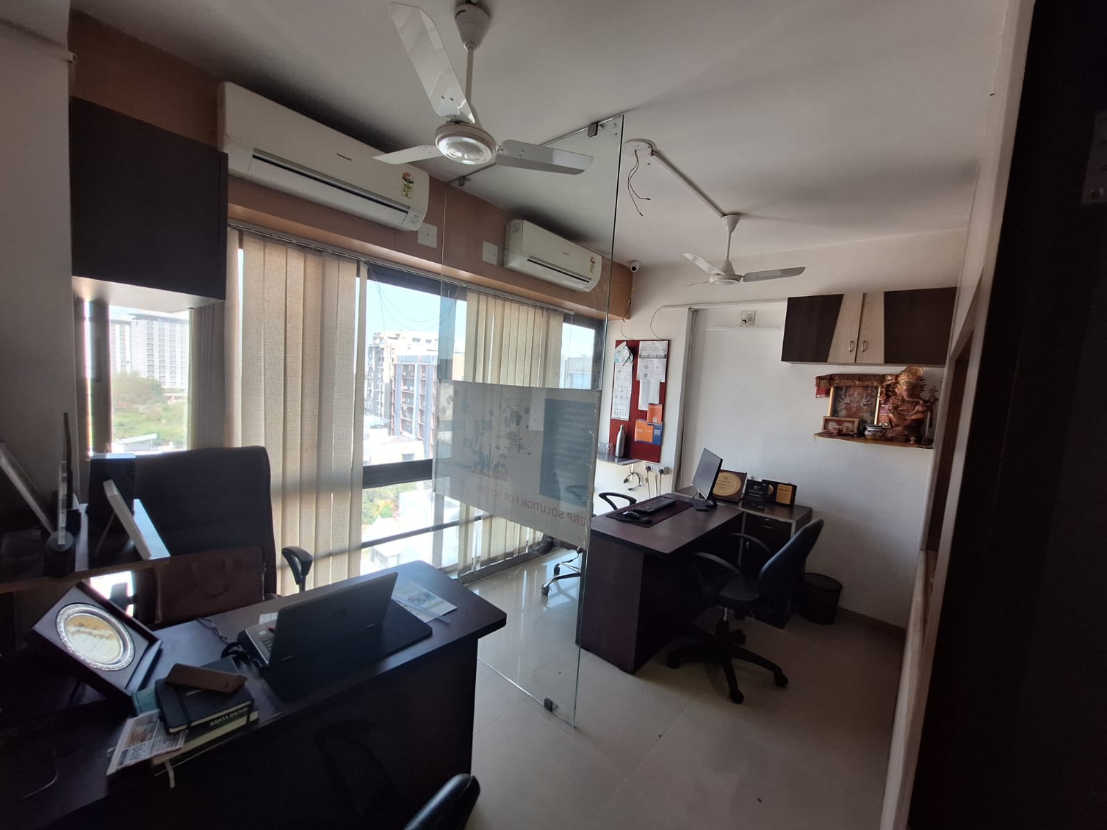 Office 663 Sq. Ft. Commercial Office for Rent in Vijay Cross Road Ahmedabad - Media 3
