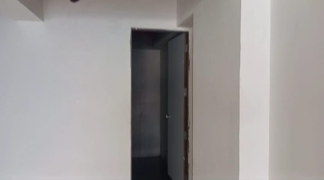 Showroom 746 Sq. Ft. Showroom Ground Floor for Rent in Sindhu Bhavan Road Ahmedabad - Media 4