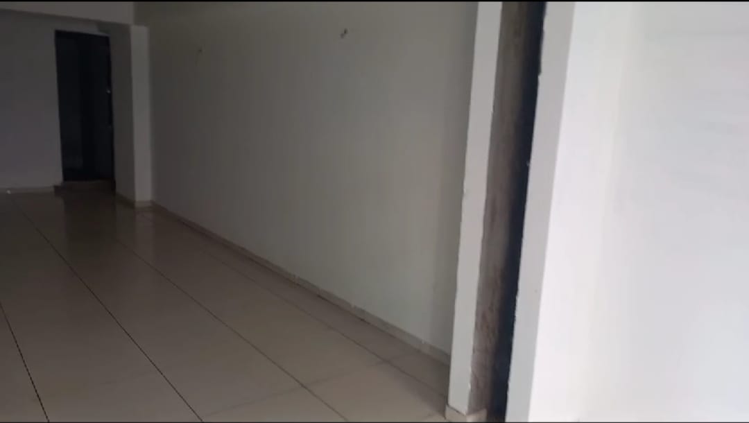 Showroom 746 Sq. Ft. Showroom Ground Floor for Rent in Sindhu Bhavan Road Ahmedabad - Media 5