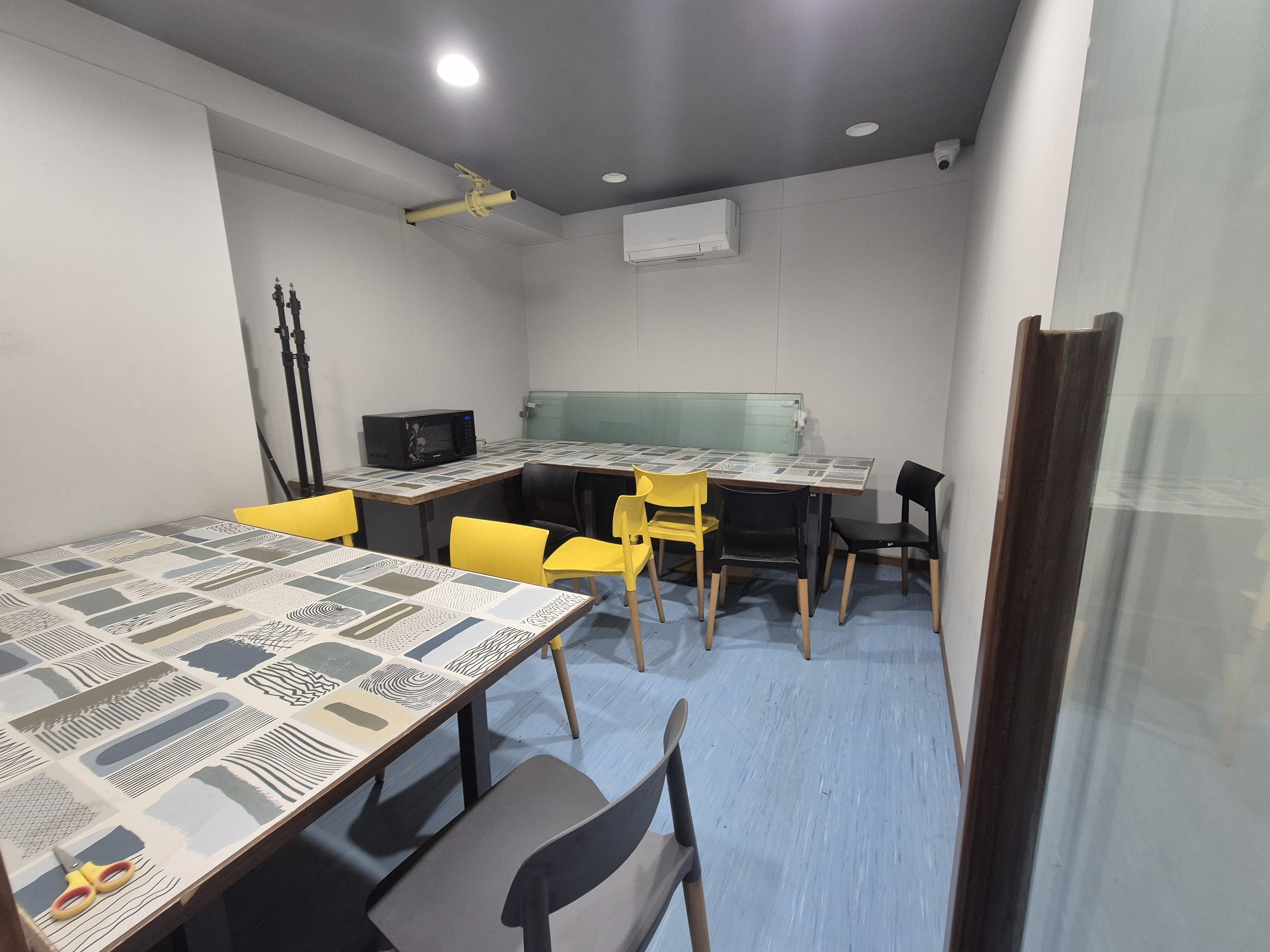Office 7000 Sq. Ft. Commercial Office for Rent in Science City Ahmedabad