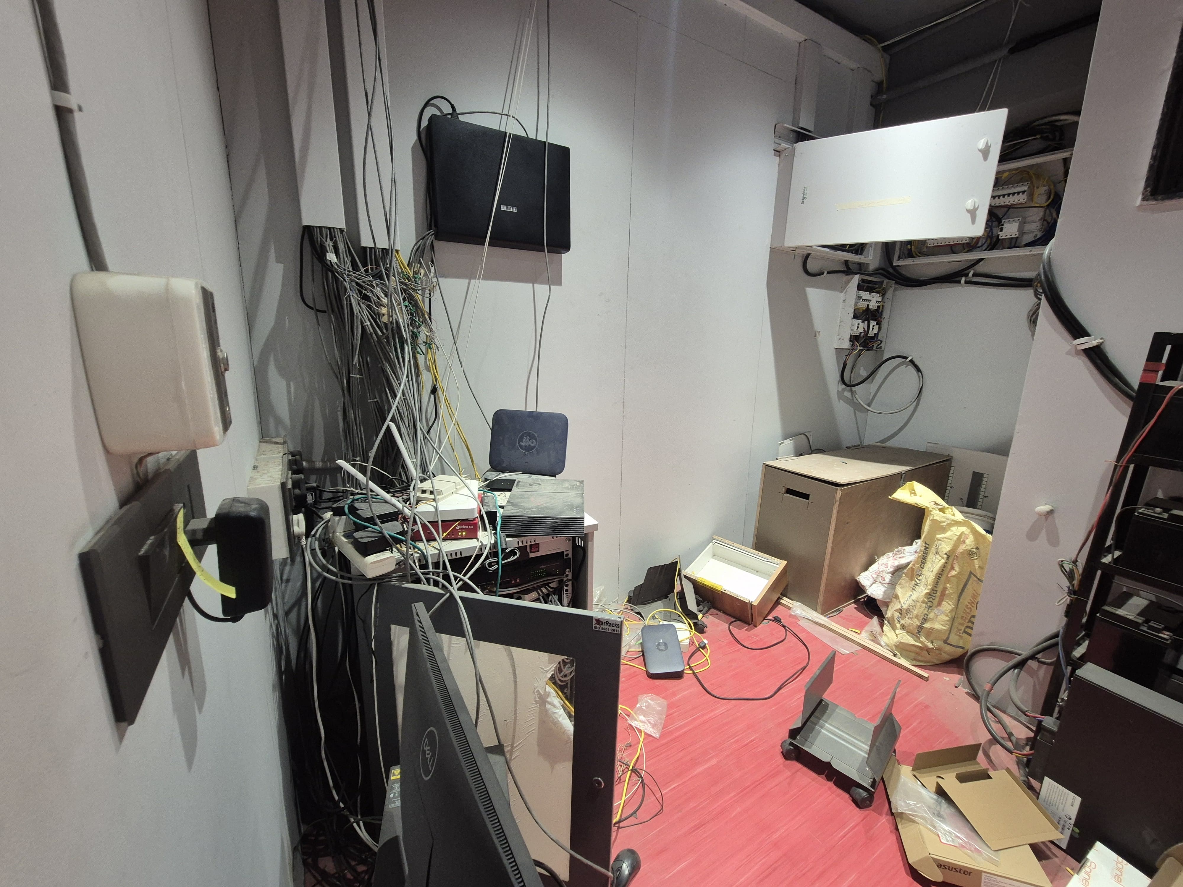 Office 7000 Sq. Ft. Commercial Office for Rent in Science City Ahmedabad - Media 9