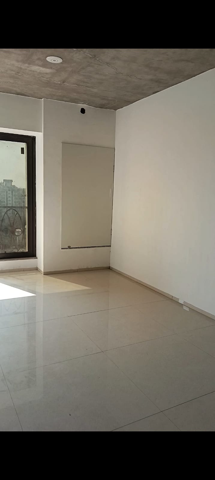 Office 470 Sq. Ft. Commercial Office for Rent in Satellite Ahmedabad - Media 3