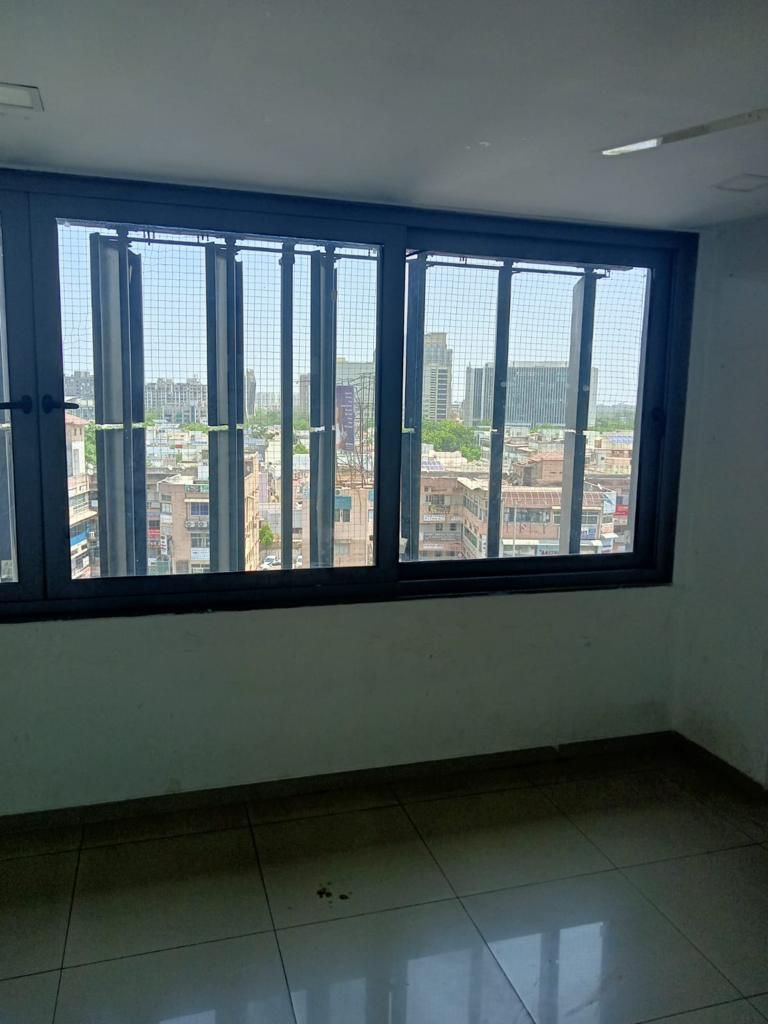 Office 1105 Sq. Ft. Commercial Office for Rent in Satellite Ahmedabad - Media 9