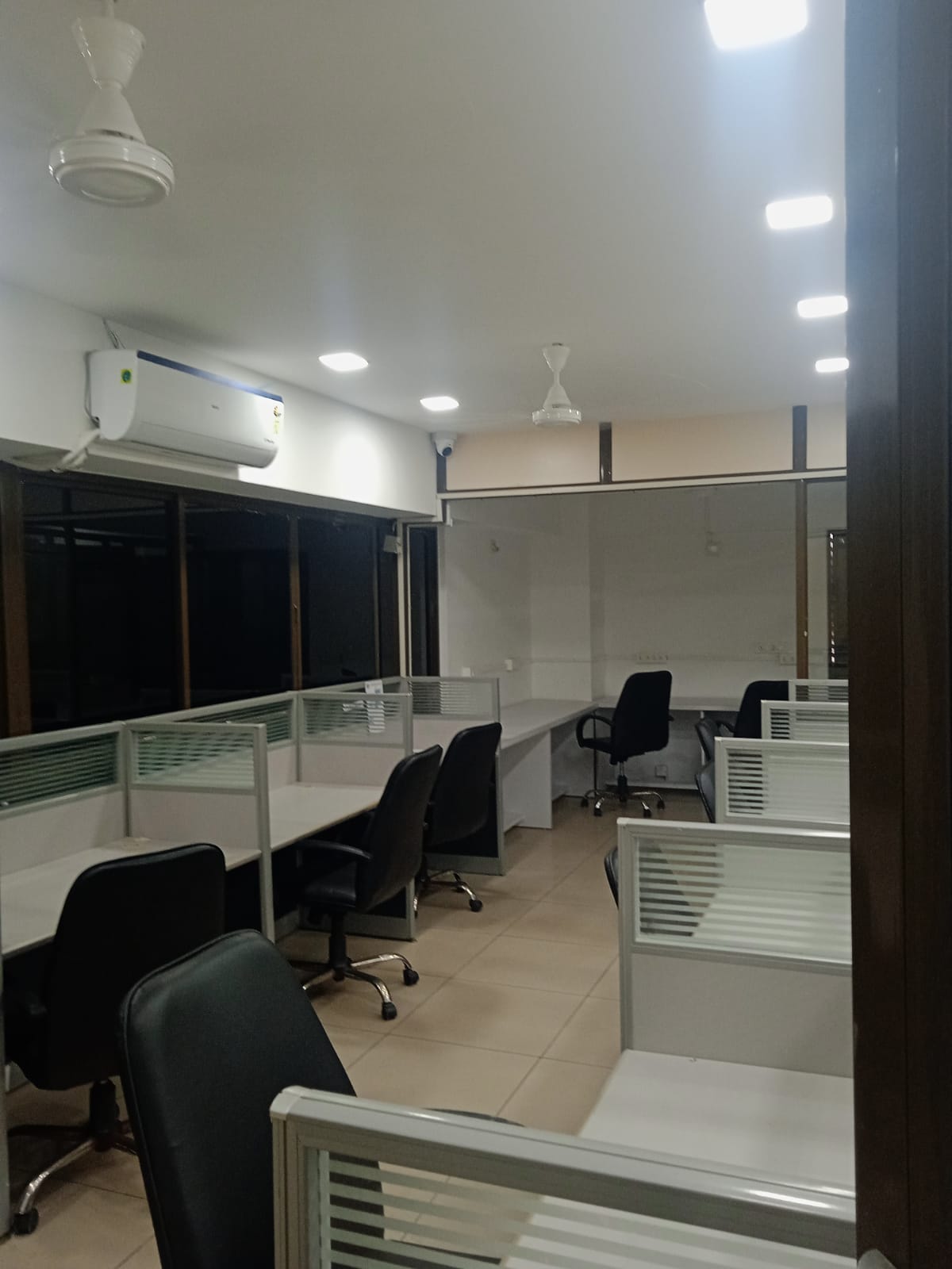 Office 1534 Sq. Ft. Commercial Office for Rent in Science City Ahmedabad