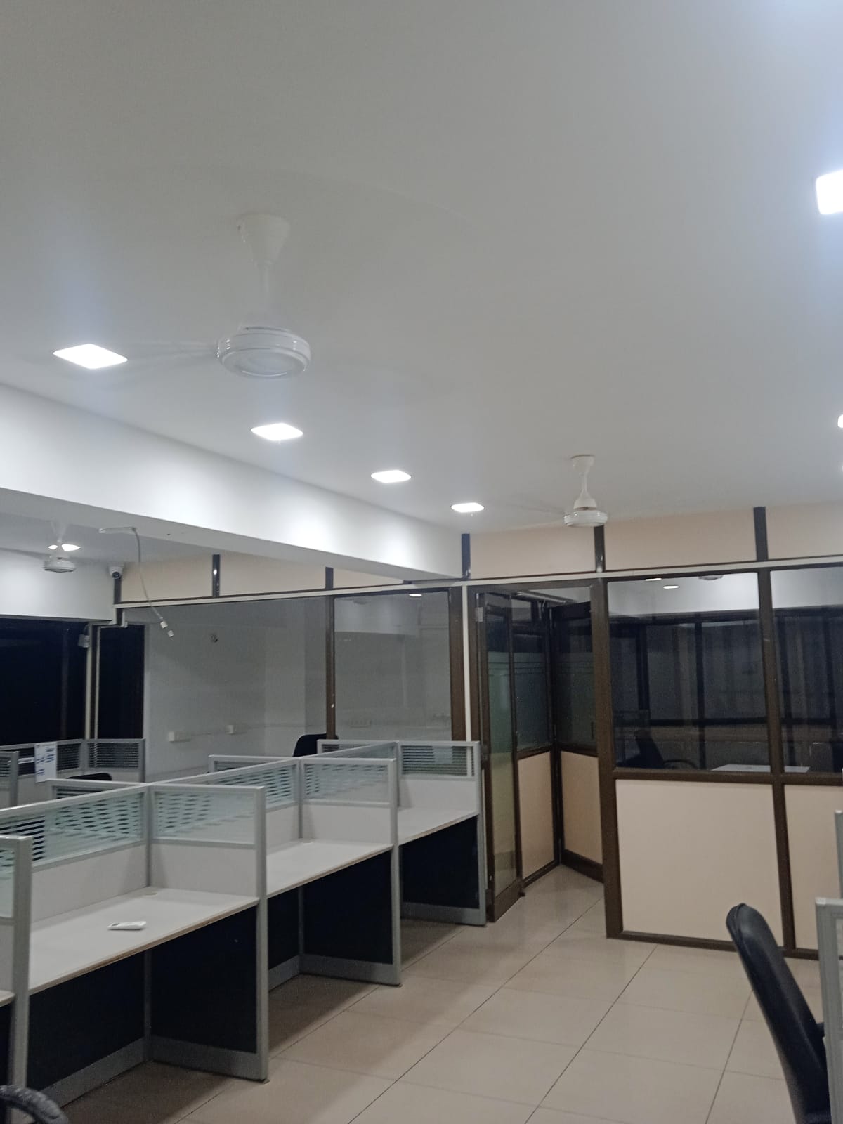 Office 1534 Sq. Ft. Commercial Office for Rent in Science City Ahmedabad - Media 6