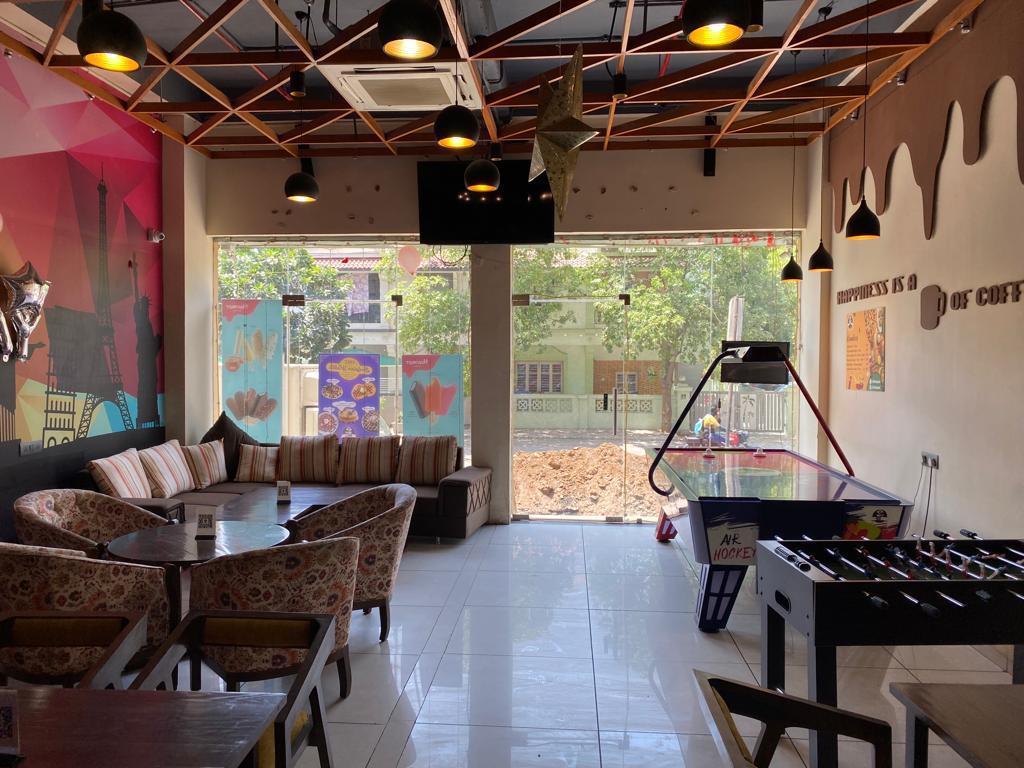 Showroom 1500 Sq. Ft. Showroom Ground Floor for Rent in South Bopal Ahmedabad - Media 7