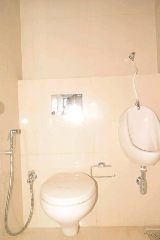 Office 1080 Sq. Ft. Commercial Office for Rent in Gota Ahmedabad - Media 5
