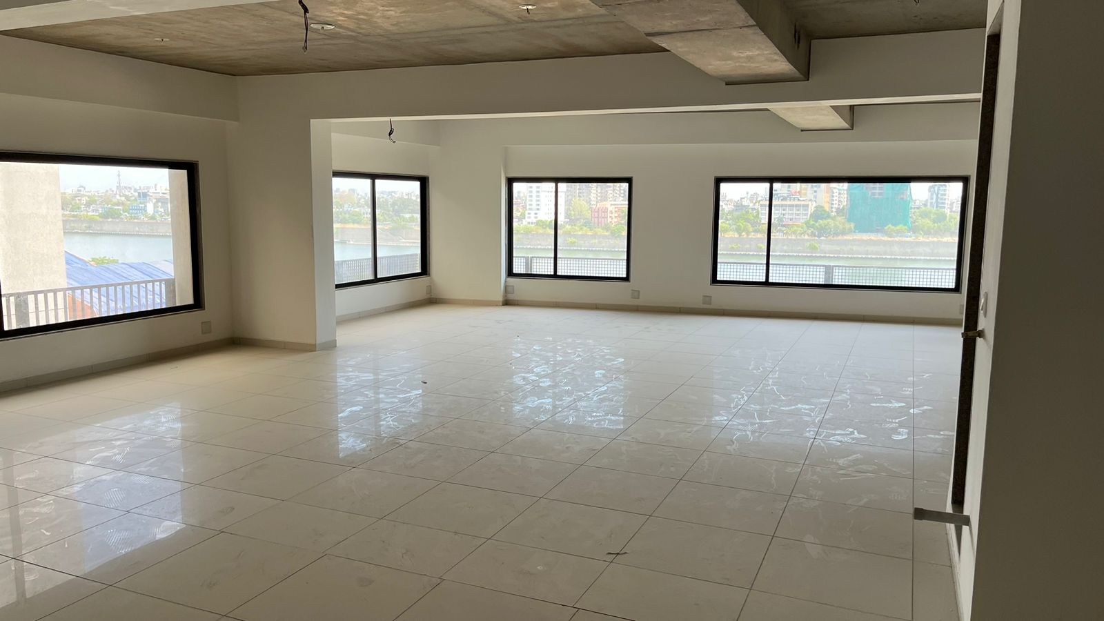 Office 2320 Sq. Ft. Commercial Office for Sale in Ashram Road Ahmedabad - Media 2