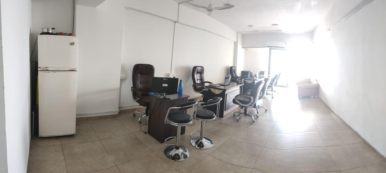 Office 795 Sq. Ft. Commercial Office for Rent in Thaltej Ahmedabad - Media 5