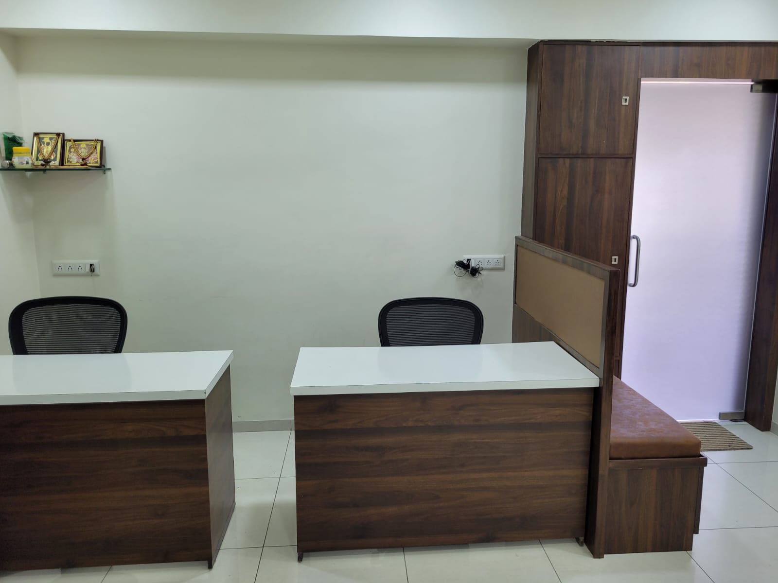 Office 686 Sq. Ft. Commercial Office for Rent in Gulbai Tekra Ahmedabad - Media 5