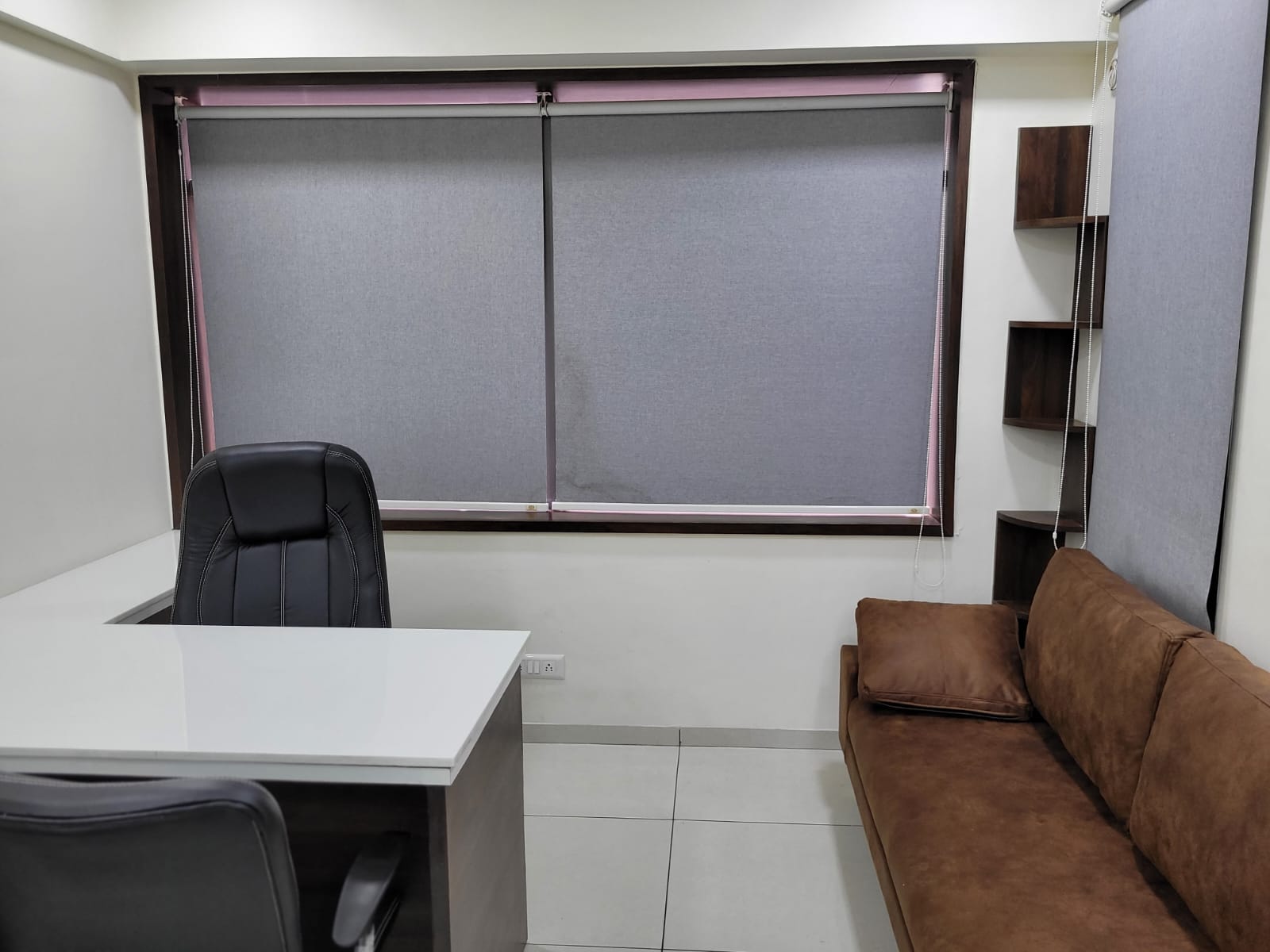 Office 686 Sq. Ft. Commercial Office for Rent in Gulbai Tekra Ahmedabad - Media 9