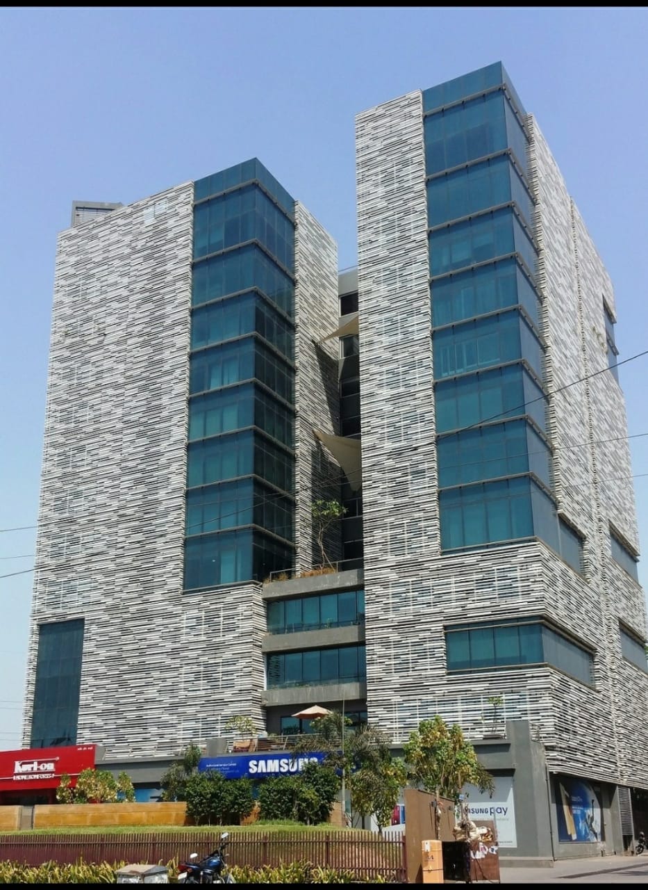 Office 1580 Sq. Ft. Commercial Office for Sale in Sg Highway Ahmedabad - Media 2