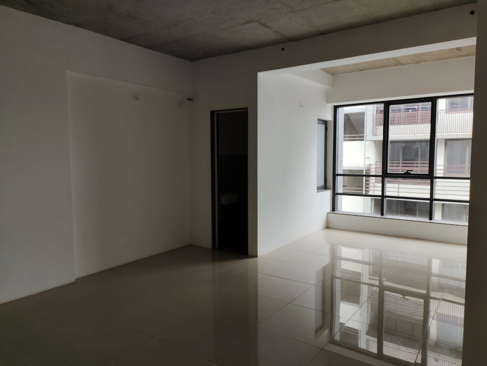 Office 565 Sq. Ft. Commercial Office for Rent in Prahladnagar Ahmedabad - Media 6