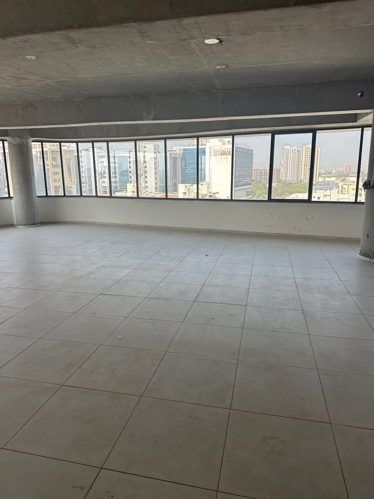 Office 2625 Sq. Ft. Commercial Office for Rent in Sola Ahmedabad - Media 4