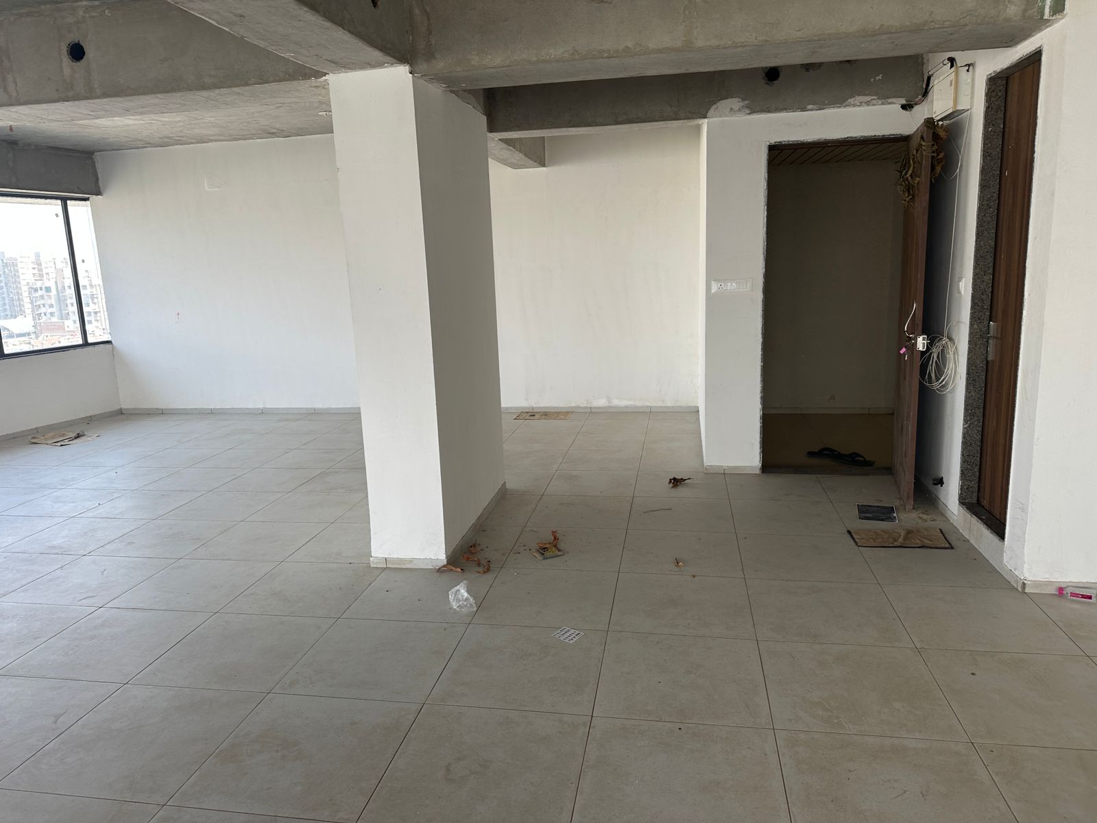 Office 2625 Sq. Ft. Commercial Office for Rent in Sola Ahmedabad - Media 5