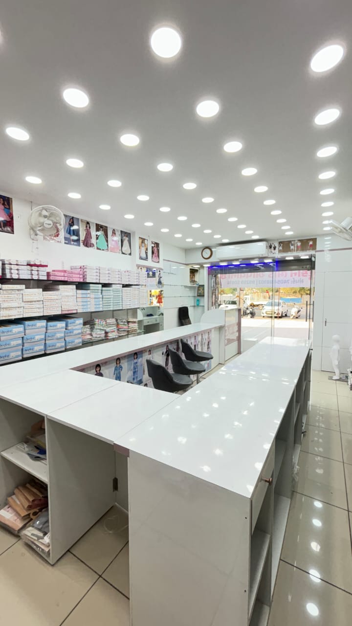 Showroom 750 Sq. Ft. Showroom Ground Floor for Rent in Gota Ahmedabad - Media 6