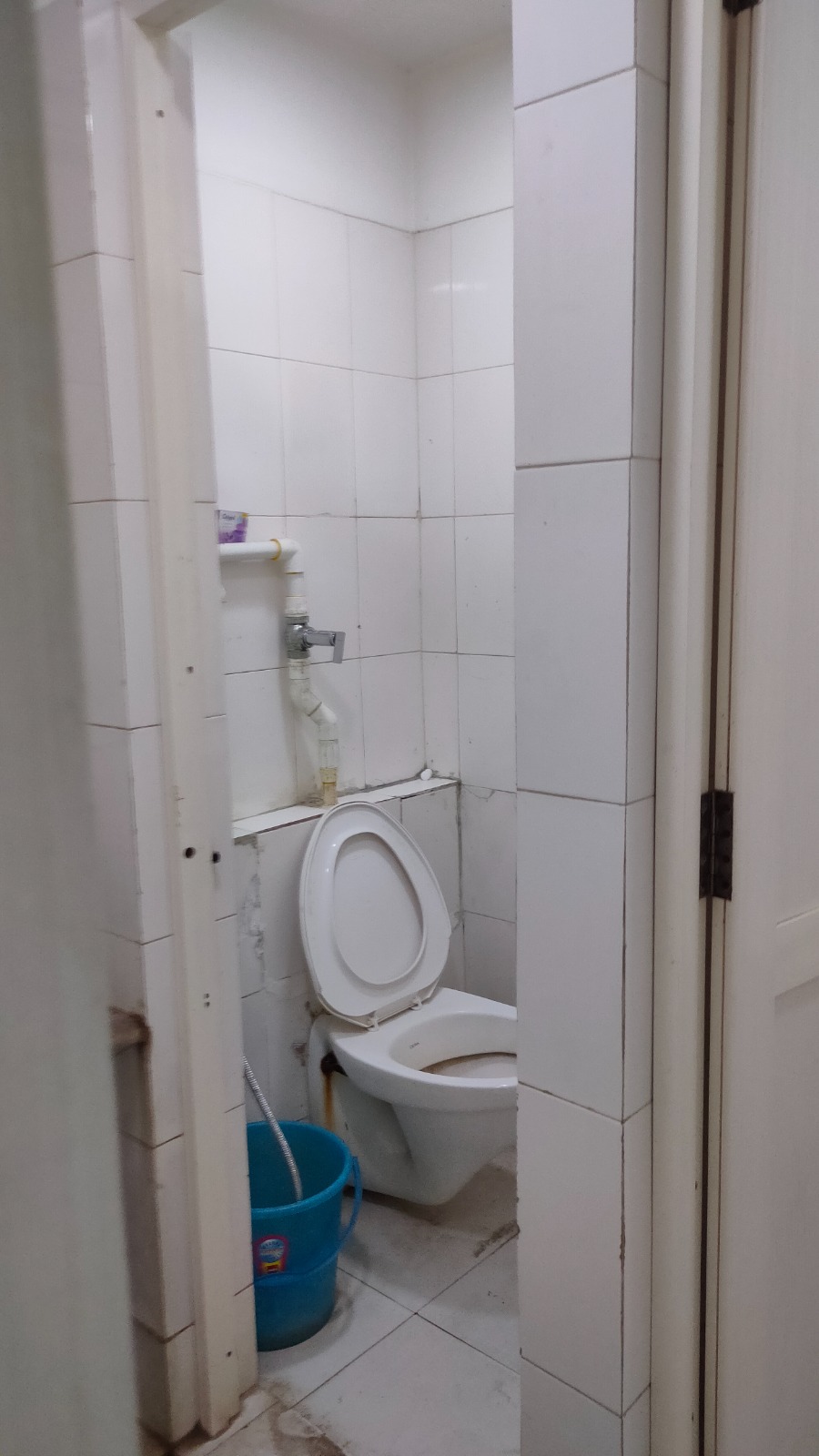 Office 1380 Sq. Ft. Commercial Office for Rent in Prahladnagar Ahmedabad - Media 17