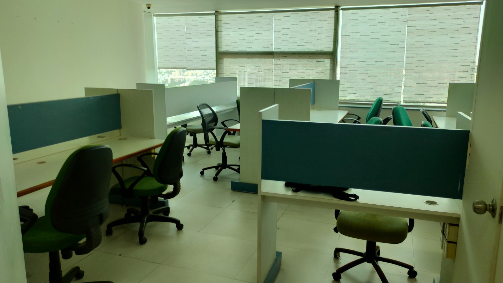 Office 1380 Sq. Ft. Commercial Office for Rent in Prahladnagar Ahmedabad - Media 14