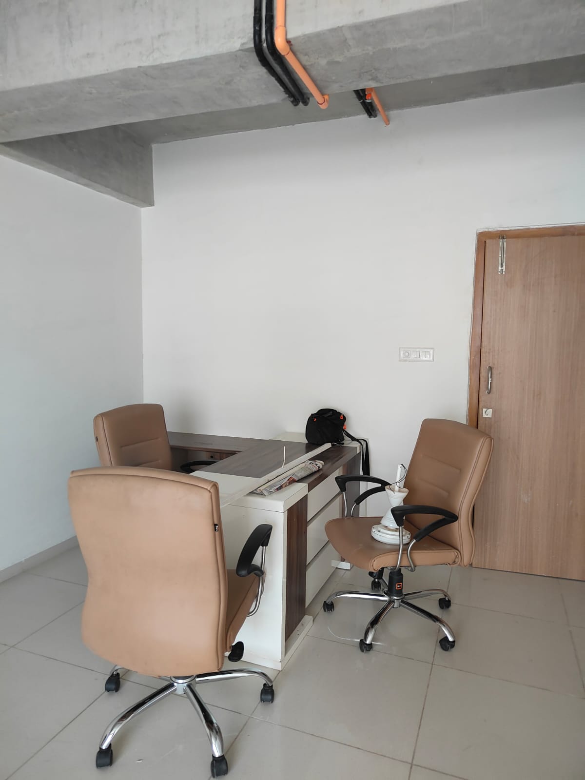 Office 468 Sq. Ft. Commercial Office for Rent in Jagatpur Ahmedabad - Media 2