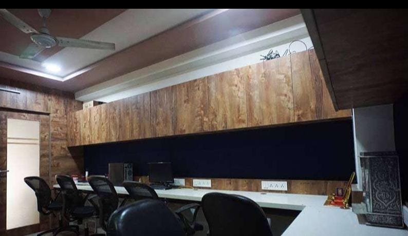 Office 450 Sq. Ft. Commercial Office for Rent in Makarba Ahmedabad - Media 3
