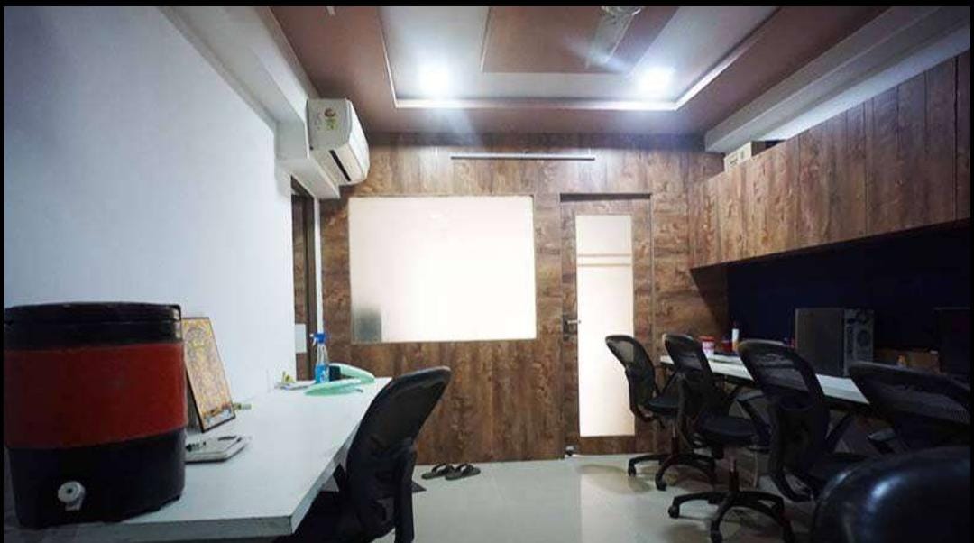 Office 450 Sq. Ft. Commercial Office for Rent in Makarba Ahmedabad - Media 4