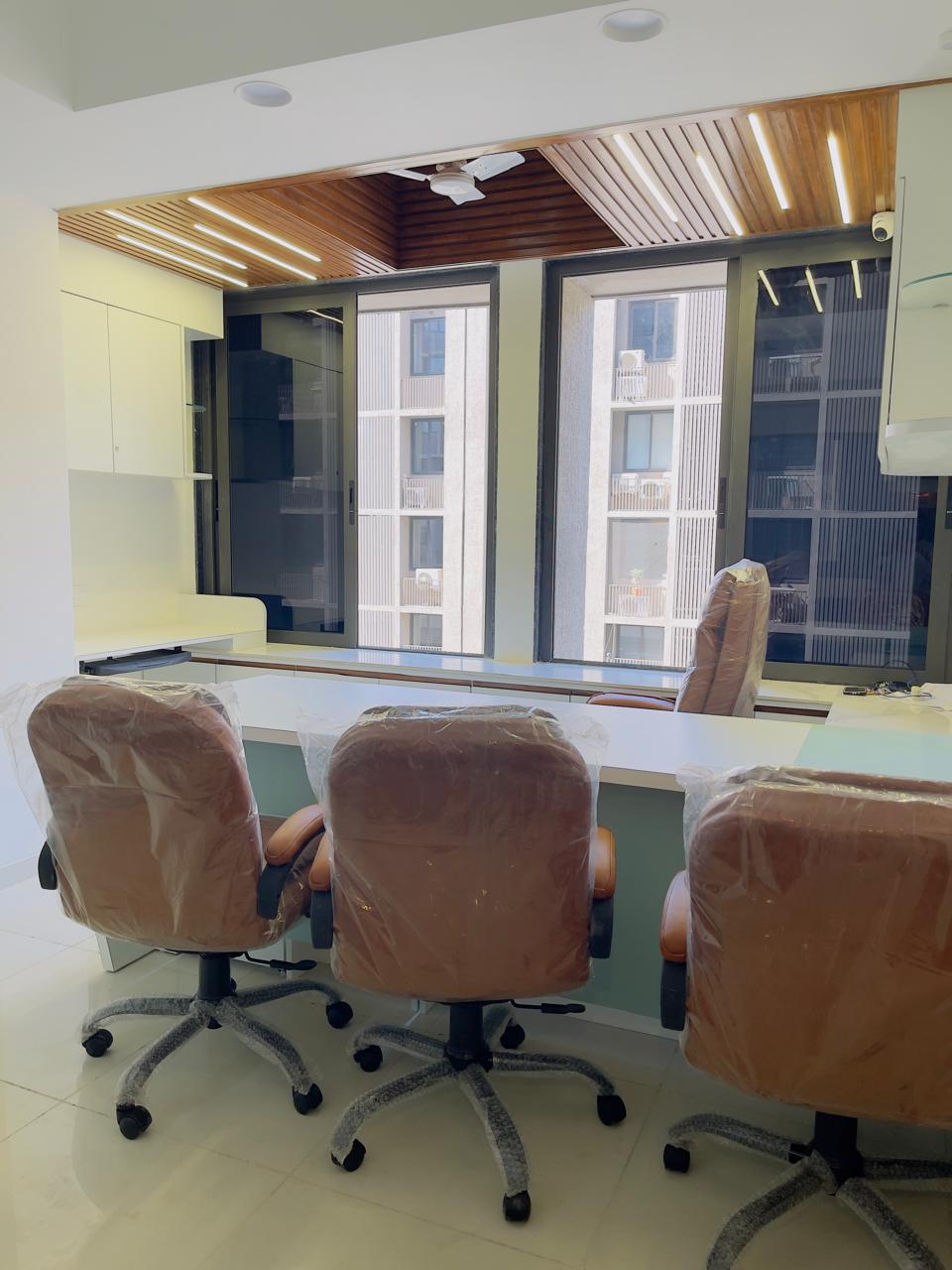 Office 981 Sq. Ft. Commercial Office for Sale in Jagatpur Ahmedabad