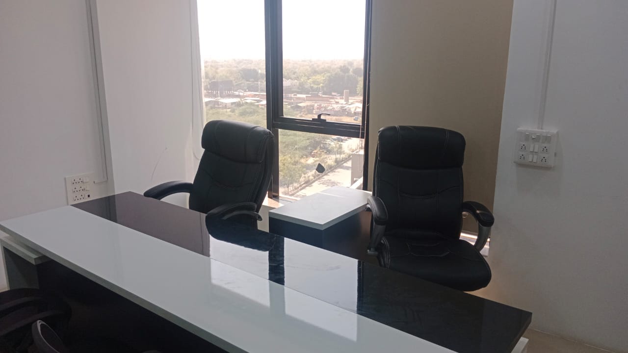 Office 685 Sq. Ft. Commercial Office for Rent in Prahladnagar Ahmedabad - Media 2