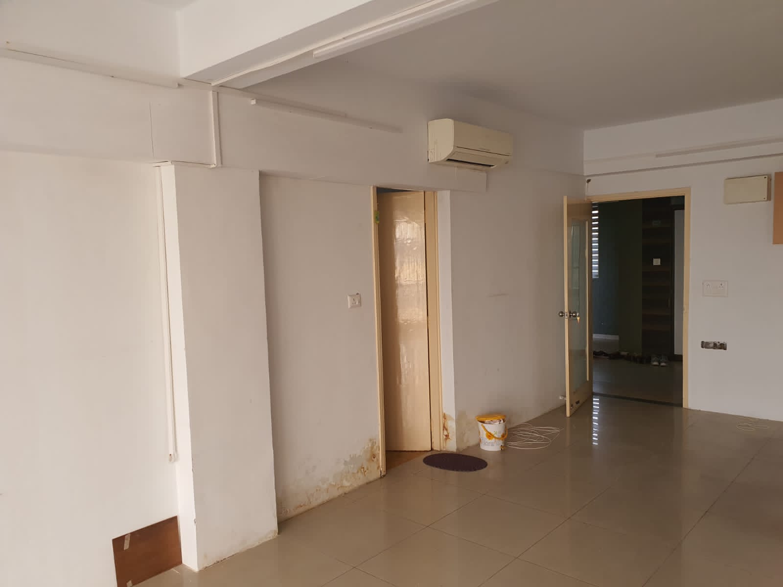 Office 777 Sq. Ft. Commercial Office for Rent in Sg Highway Ahmedabad - Media 4