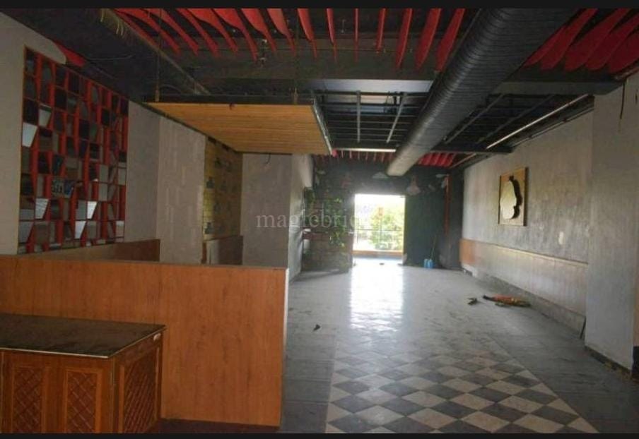 Showroom 3980 Sq. Ft. Showroom First Floor for Rent in Sindhu Bhavan Road Ahmedabad - Media 3