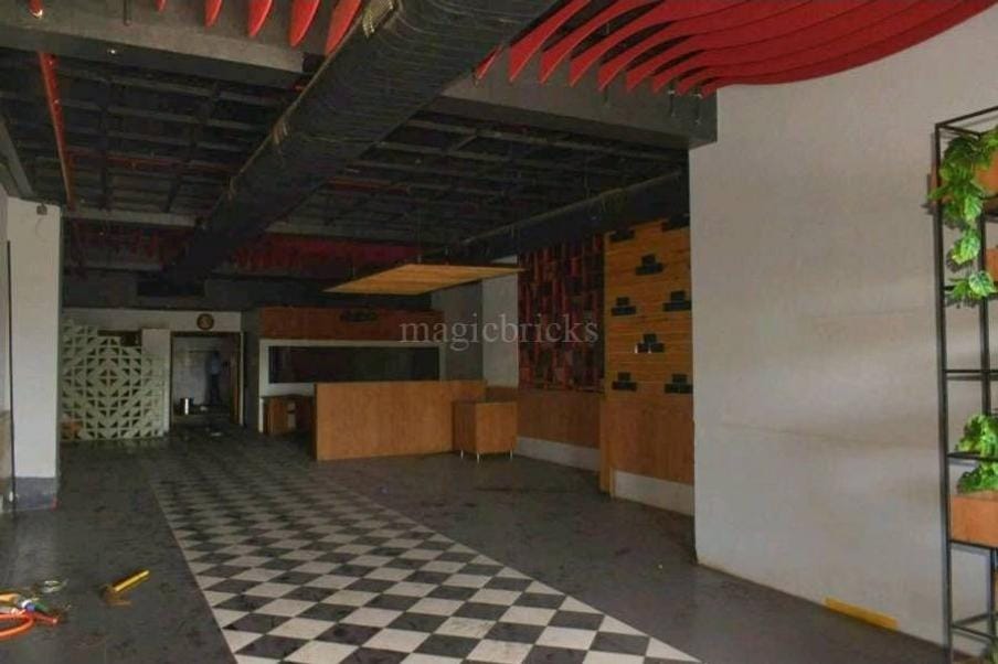 Showroom 3980 Sq. Ft. Showroom First Floor for Rent in Sindhu Bhavan Road Ahmedabad - Media 4