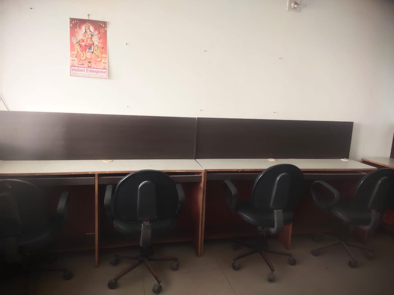 Office 373 Sq. Ft. Commercial Office for Rent in Prahladnagar Ahmedabad - Media 7