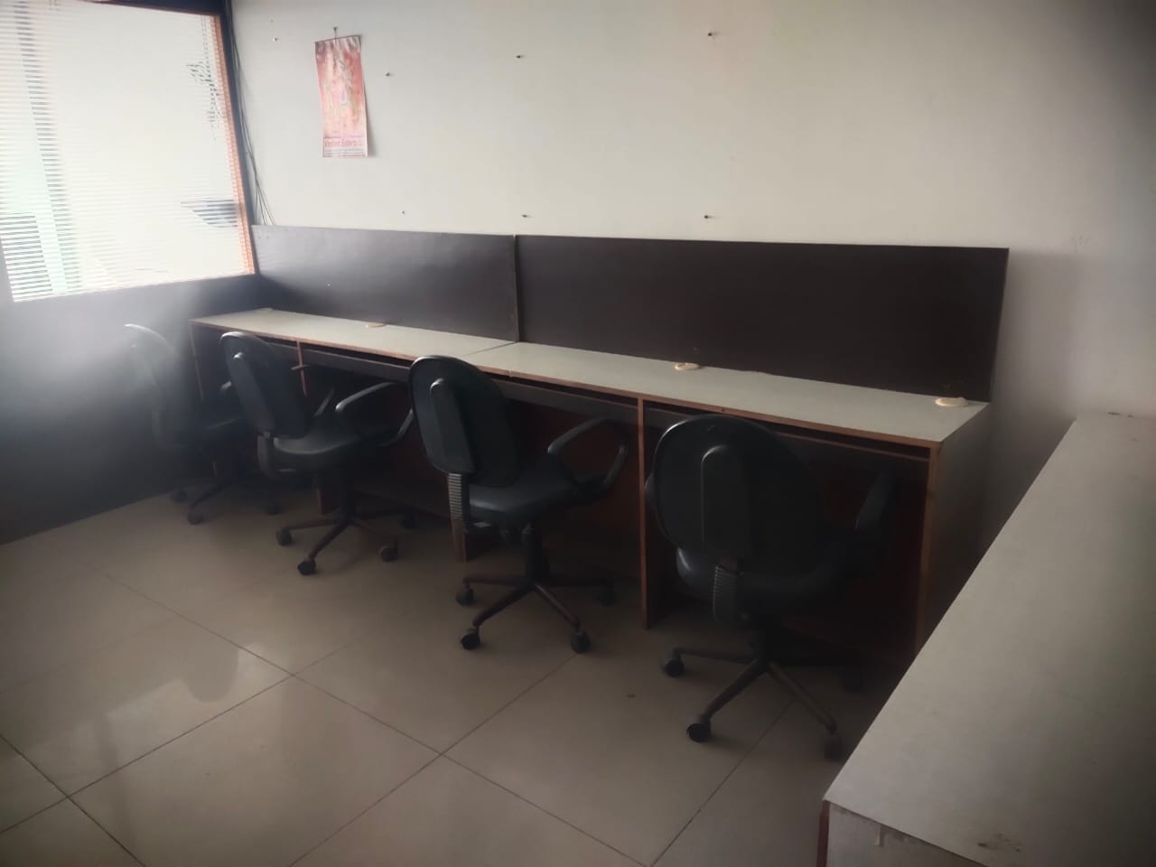 Office 373 Sq. Ft. Commercial Office for Rent in Prahladnagar Ahmedabad - Media 9