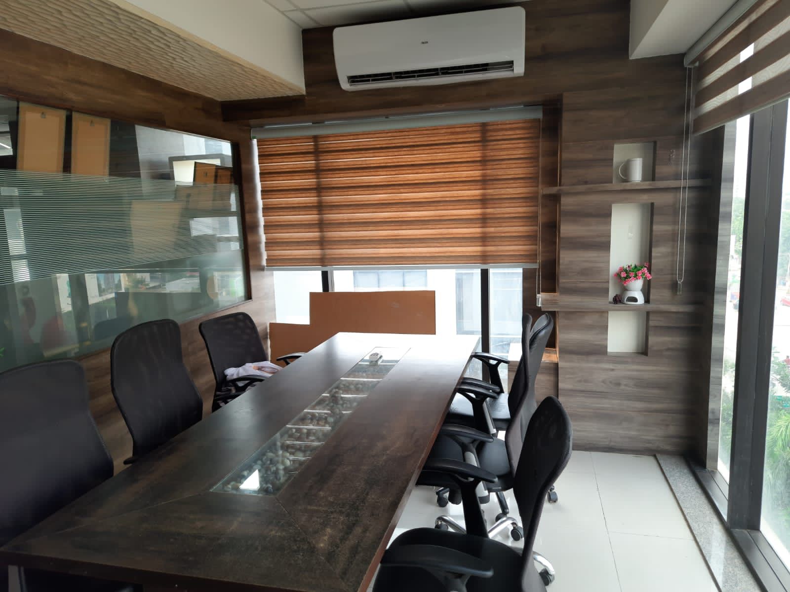 Office 2400 Sq. Ft. Commercial Office for Rent in Bopal Ahmedabad - Media 7