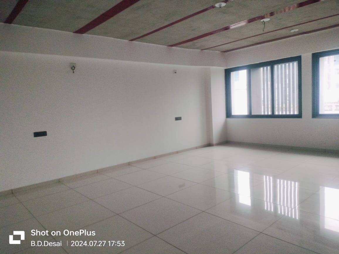 Office 930 Sq. Ft. Commercial Office for Rent in Sola Ahmedabad - Media 2