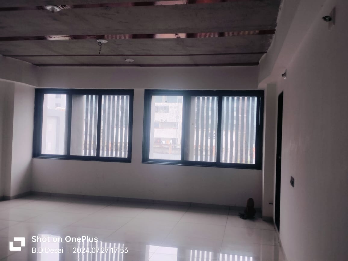 Office 930 Sq. Ft. Commercial Office for Rent in Sola Ahmedabad - Media 3