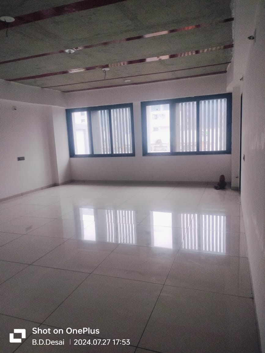 Office 930 Sq. Ft. Commercial Office for Rent in Sola Ahmedabad - Media 5