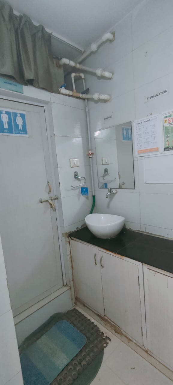 Shop 309 Sq. Ft. Commercial Showroom for Sale in Vastrapur Ahmedabad - Media 6