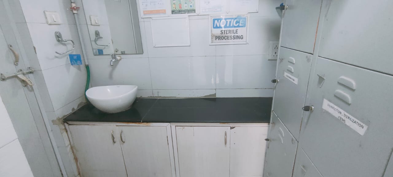 Shop 309 Sq. Ft. Commercial Showroom for Sale in Vastrapur Ahmedabad - Media 7