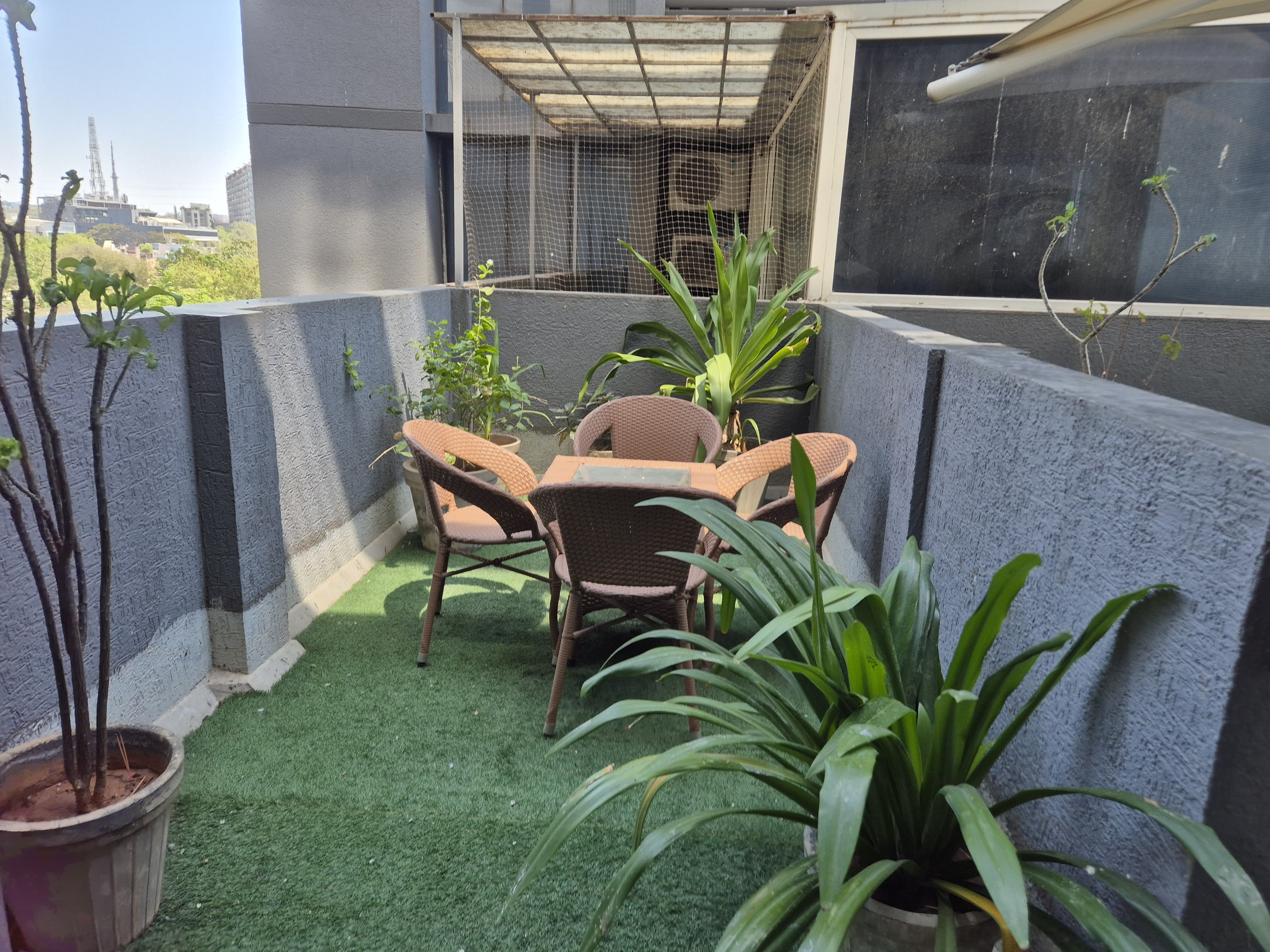 Office 965 Sq. Ft. Commercial Office for Rent in Sindhu Bhavan Road Ahmedabad - Media 9