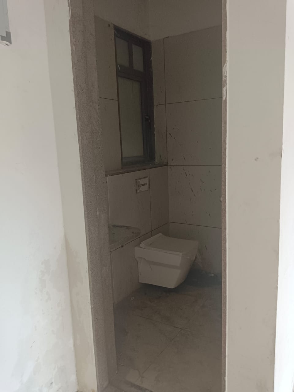 Showroom 950 Sq. Ft. Showroom First Floor for Sale in Gota Ahmedabad - Media 3
