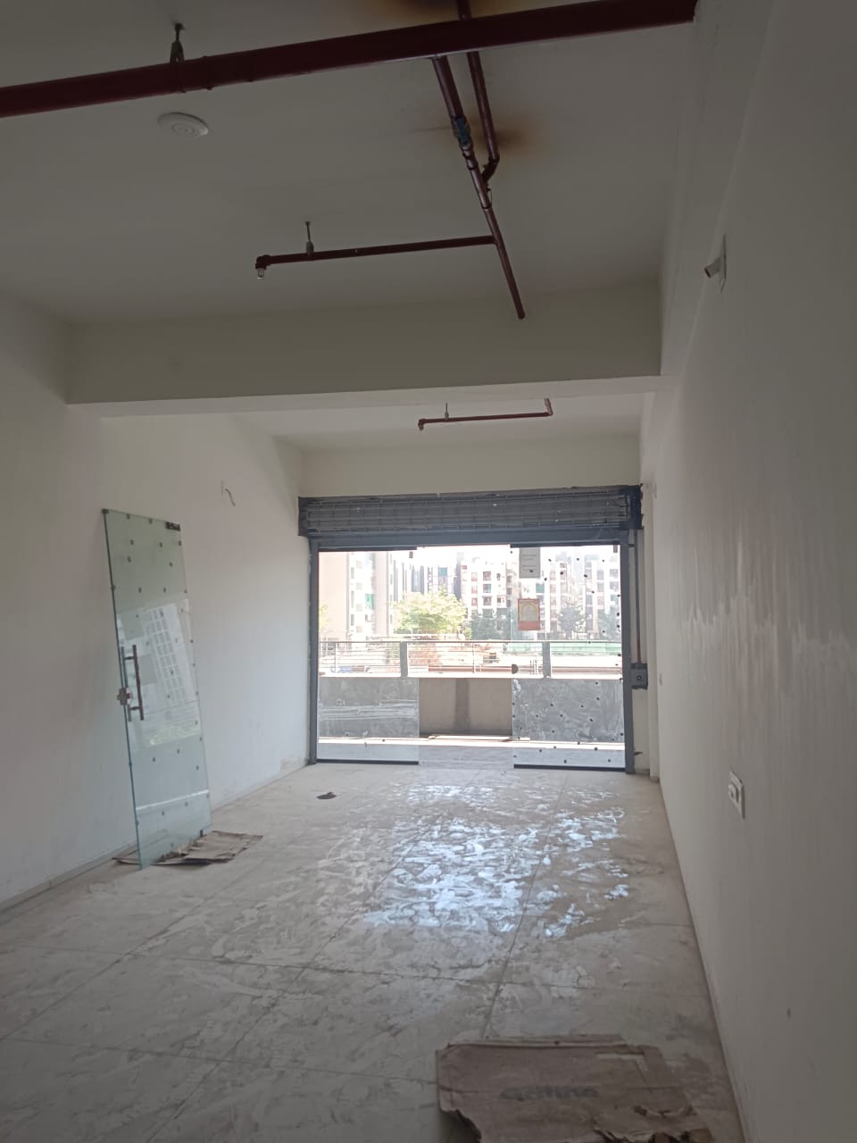 Showroom 950 Sq. Ft. Showroom First Floor for Sale in Gota Ahmedabad - Media 4