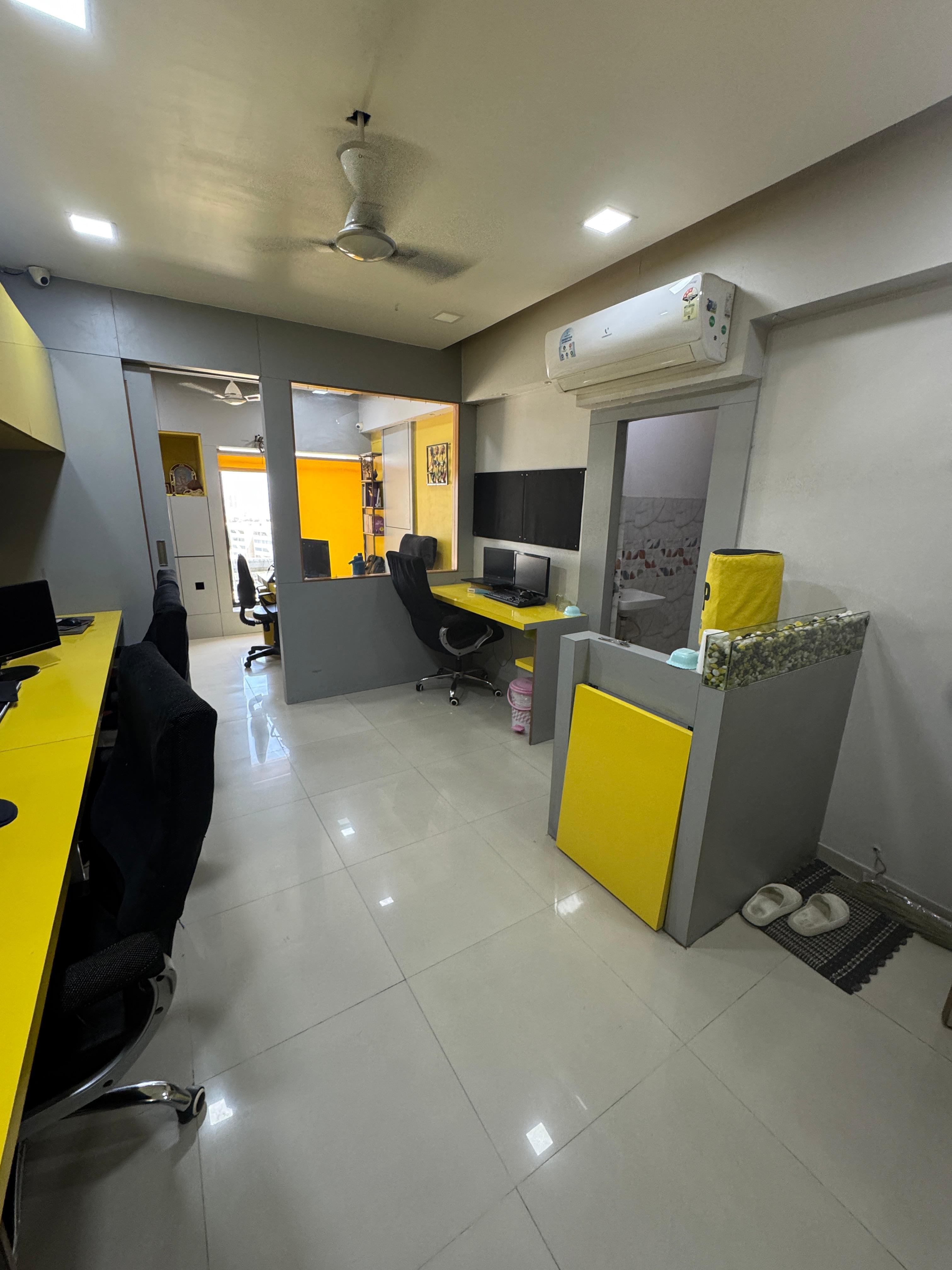 Office 417 Sq. Ft. Commercial Office for Sale in Makarba Ahmedabad - Media 11