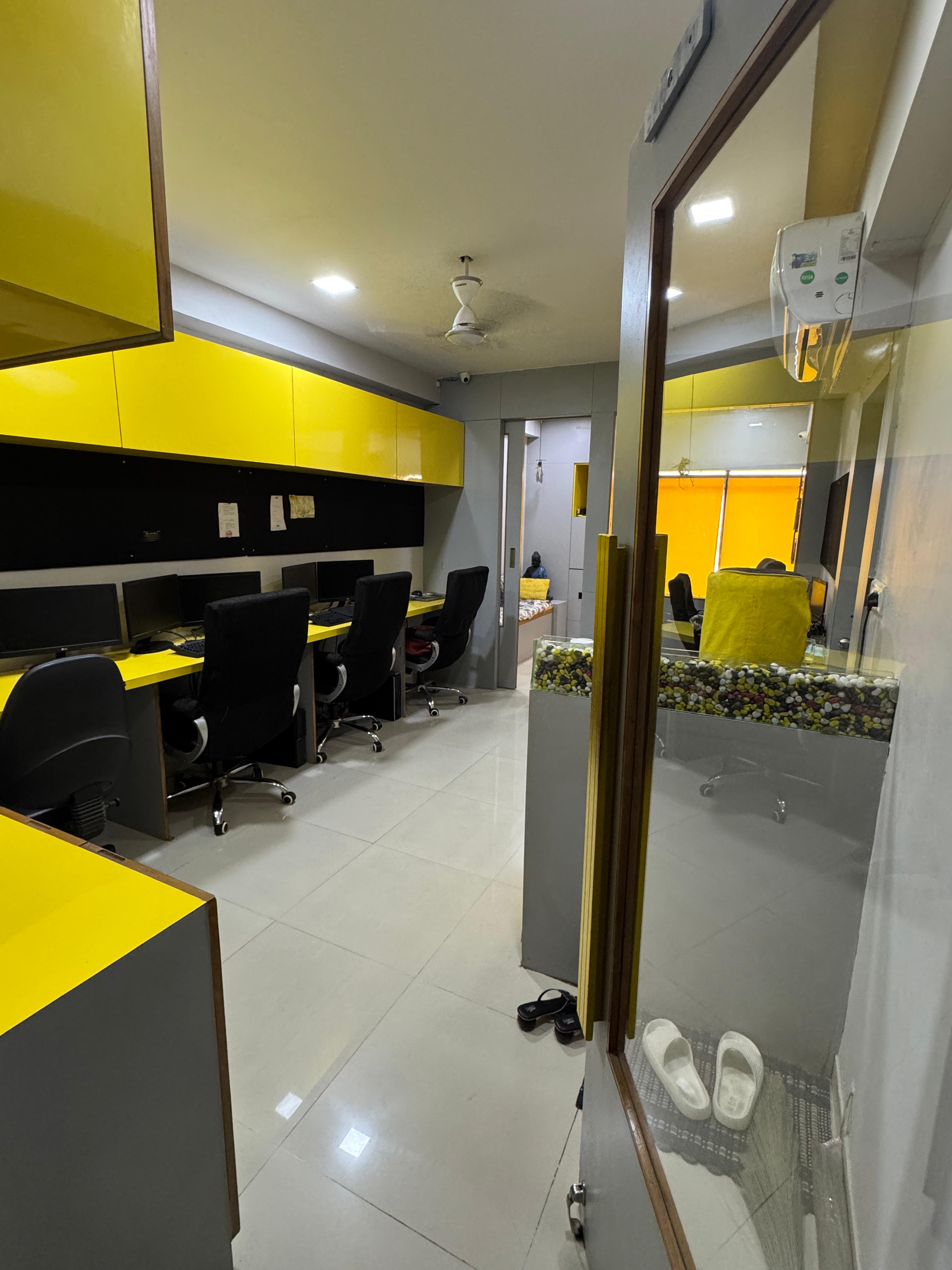 Office 417 Sq. Ft. Commercial Office for Sale in Makarba Ahmedabad - Media 12